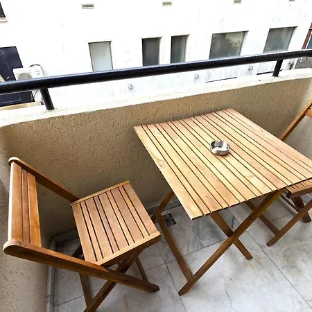 Lejlighed Luxurious 2br In Center With Internet