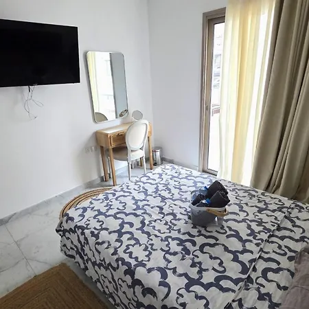 Luxurious 2br In Center With Internet Lárnaka