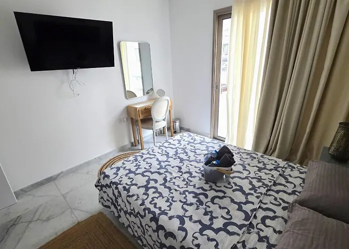 Luxurious 2br In Center With Internet Lárnaca