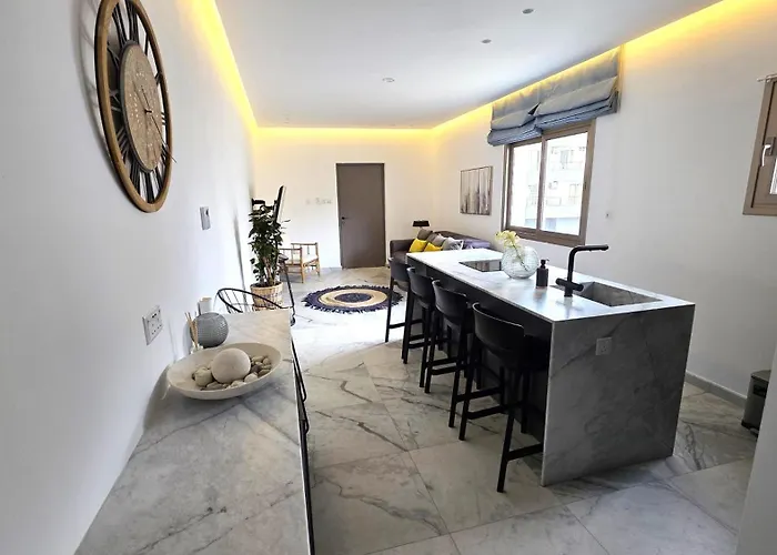 아파트 Luxurious 2br In Center With Internet *